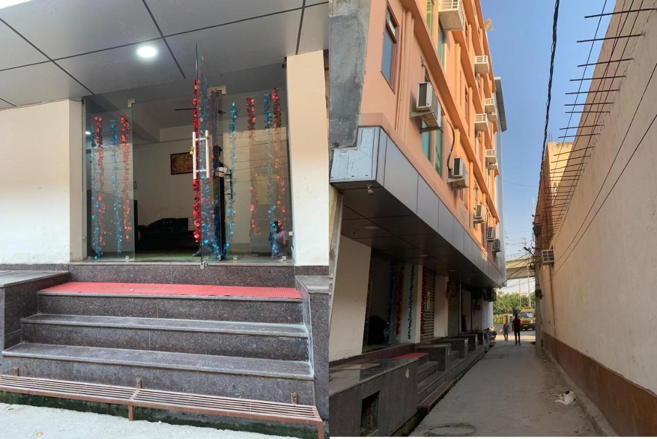 Hotel Noida Continental At Noida City Center Ngoại thất bức ảnh